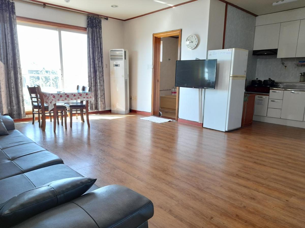 Haeansung Pension Seogwipo Bagian luar foto
