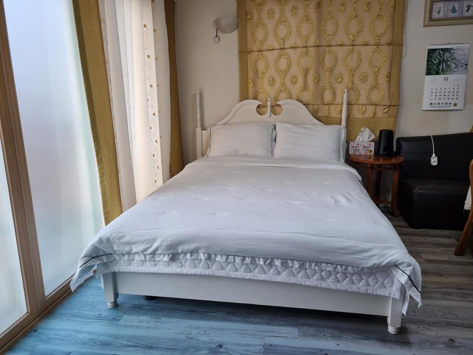 Haeansung Pension Seogwipo Ruang foto