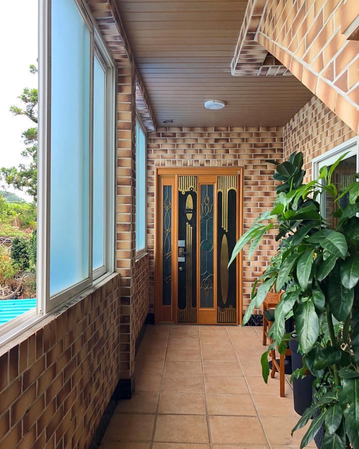 Haeansung Pension Seogwipo Bagian luar foto